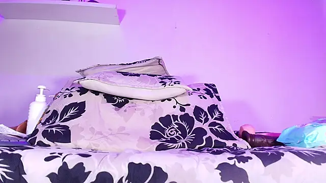 sofi decker online show from 22, 1, 2025