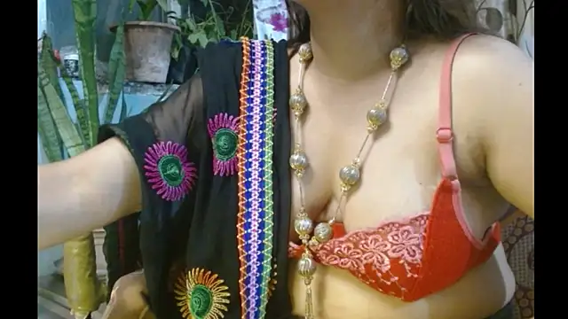 Snapshot of Star-Night chatting on 1, 11, 2025 Star-Night online show from 1, 11, 2025