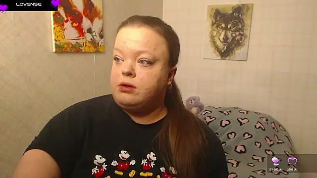 Janiffer MiMi online show from 8, 11, 2025