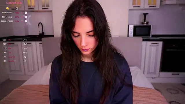 Snapshot of Holla_Molly chatting on 22, 2, 2025 Holla Molly online show from 22, 2, 2025