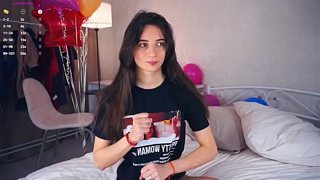 Snapshot of Holla_Molly chatting on 22, 3, 2025 Holla Molly online show from 22, 3, 2025