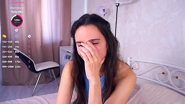 Snapshot of Holla_Molly chatting on 13, 9, 2025 Holla Molly online show from 13, 9, 2025