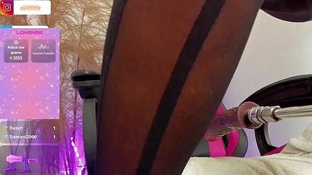 Snapshot of HollyJorda chatting on 12, 12, 2024 HollyJorda online show from 12, 12, 2024