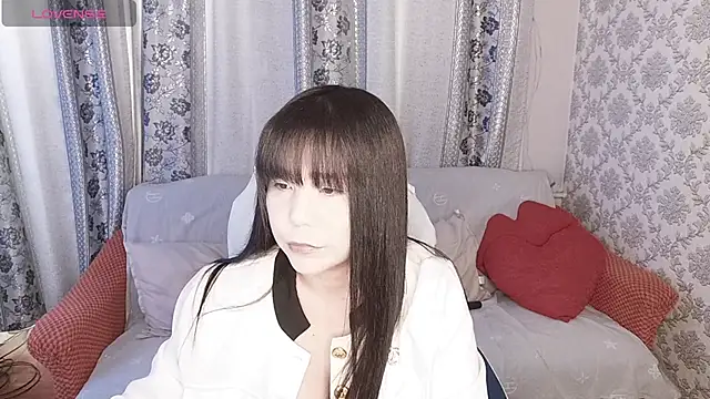 Snapshot of MissValday chatting on 16, 12, 2025 MissValday online show from 16, 12, 2025