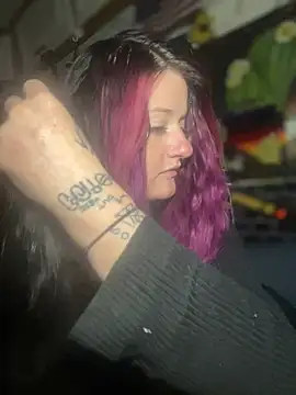 1-800-FUCKYOU online show from 13, 1, 2025