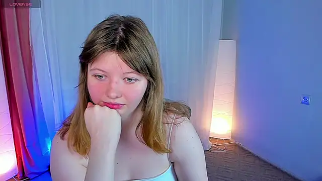 Vivian cutie online show from 8, 1, 2025