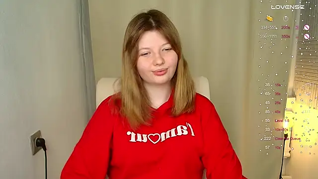 Vivian cutie online show from 1, 2, 2025