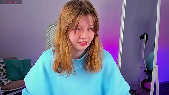 Vivian cutie online show from 5, 3, 2025