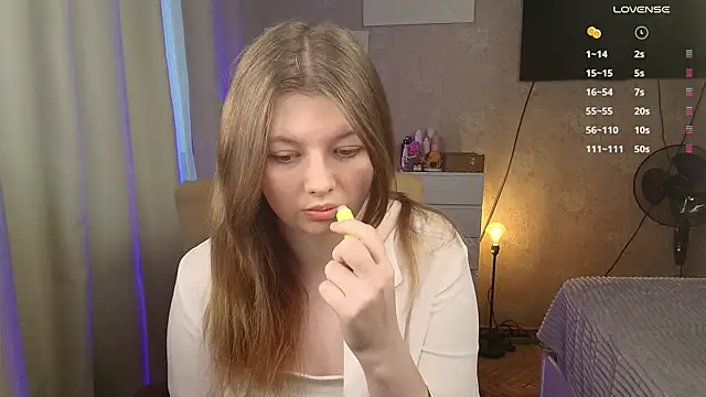 Snapshot of Vivian_cutie chatting on 18, 1, 2026 Vivian cutie online show from 18, 1, 2026