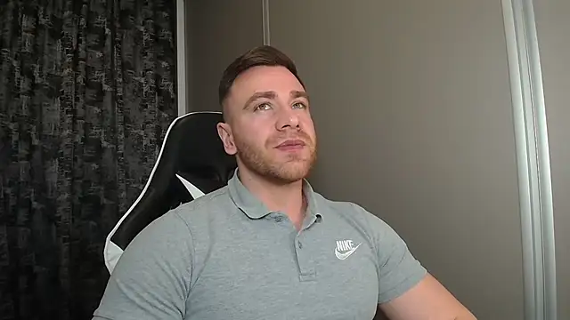 Thori92 online show from 10, 4, 2026