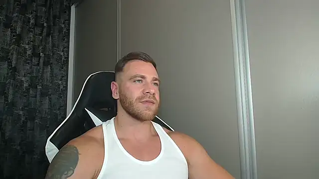 Snapshot of Thori92 chatting on 17, 7, 2026 Thori92 online show from 17, 7, 2026