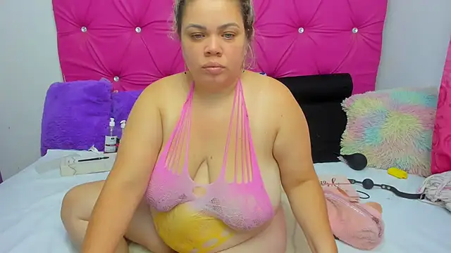 Snapshot of VivianPorto chatting on 3, 7, 2026 VivianPorto online show from 3, 7, 2026