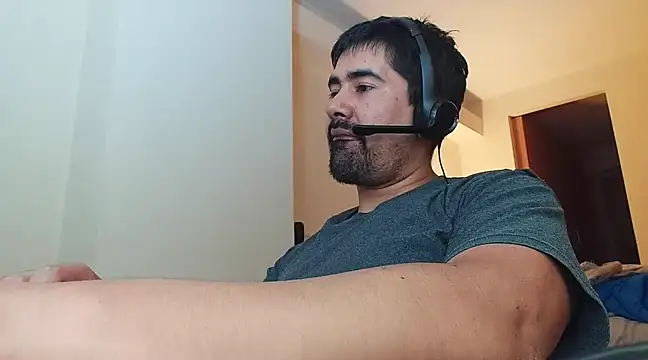 VonDoomdelToro online show from 16, 2, 2025