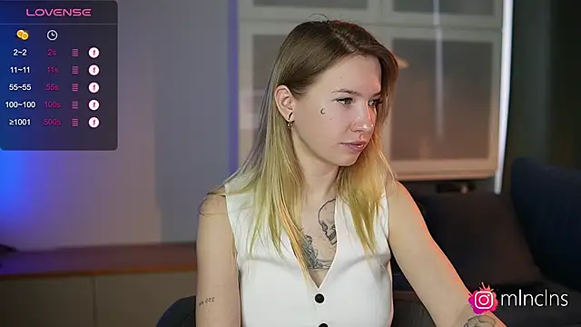 melanielwithu online show from 5, 11, 2025