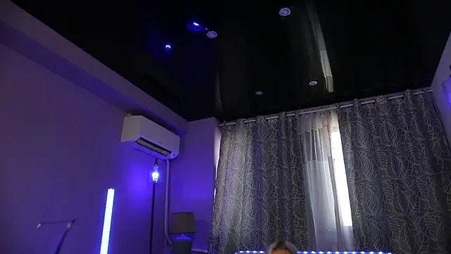 Snapshot of mandypeas chatting on 19, 9, 2025 mandypeas online show from 19, 9, 2025