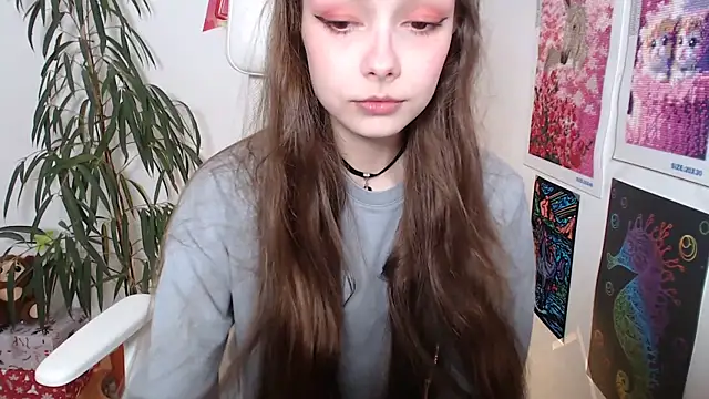 Snapshot of Michelle_Melnss chatting on 5, 12, 2024 Michelle Melnss online show from 5, 12, 2024