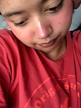 Snapshot of Peach_Girll chatting on 10, 6, 2026 Peach Girll online show from 10, 6, 2026