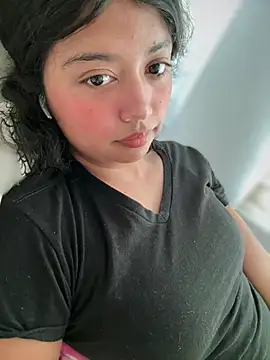 Snapshot of Peach_Girll chatting on 15, 7, 2026 Peach Girll online show from 15, 7, 2026