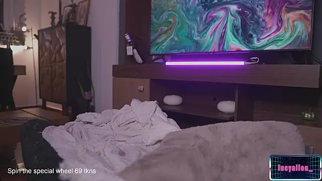 LucyAllenX online show from 20, 12, 2024