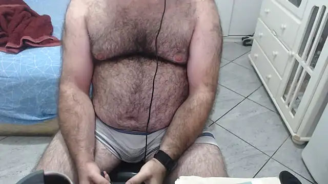 Snapshot of MysterBearMG chatting on 30, 5, 2026 MysterBearMG online show from 30, 5, 2026