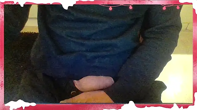 Snapshot of Remstr chatting on 10, 12, 2024 Remstr online show from 10, 12, 2024