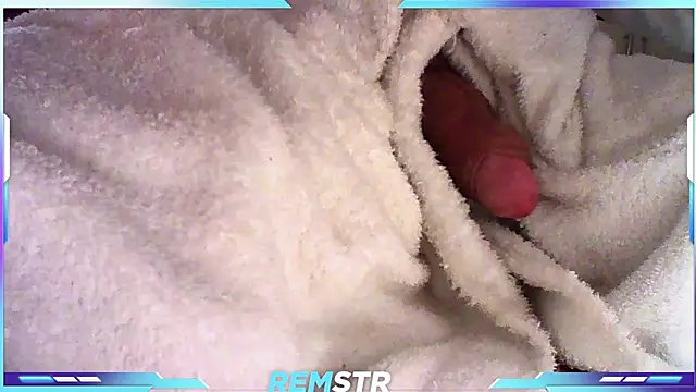 Snapshot of Remstr chatting on 5, 10, 2025 Remstr online show from 5, 10, 2025