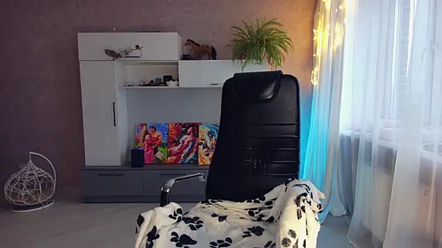 Cuddle Cat online show from 10, 2, 2025