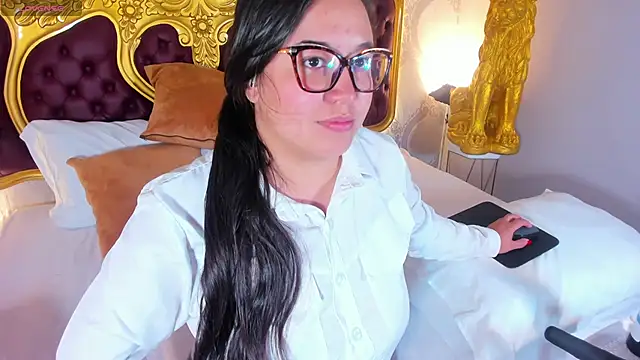 Dulce 26  online show from 25, 11, 2025