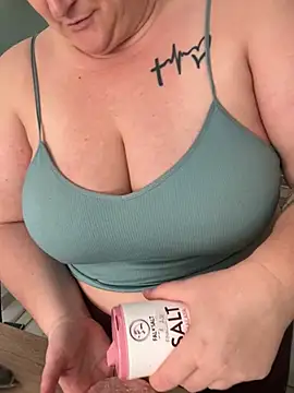 sweeti Em online show from 22, 2, 2026