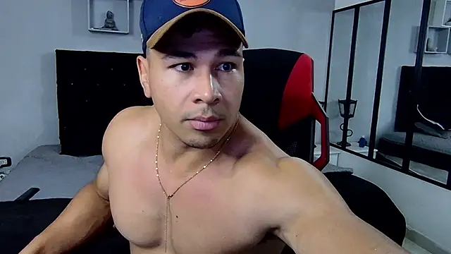 Snapshot of tyler_hank01 chatting on 6, 2, 2025 tyler hank01 online show from 6, 2, 2025