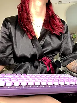 Snapshot of devlin_nurmi chatting on 14, 10, 2025 devlin nurmi online show from 14, 10, 2025