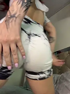 Snapshot of devlin_nurmi chatting on 12, 11, 2025 devlin nurmi online show from 12, 11, 2025