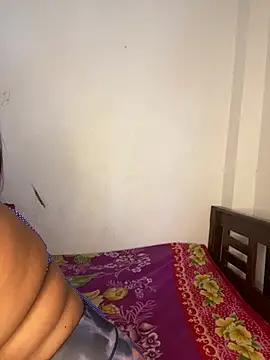  Cute ariana  online show from 11, 7, 2026