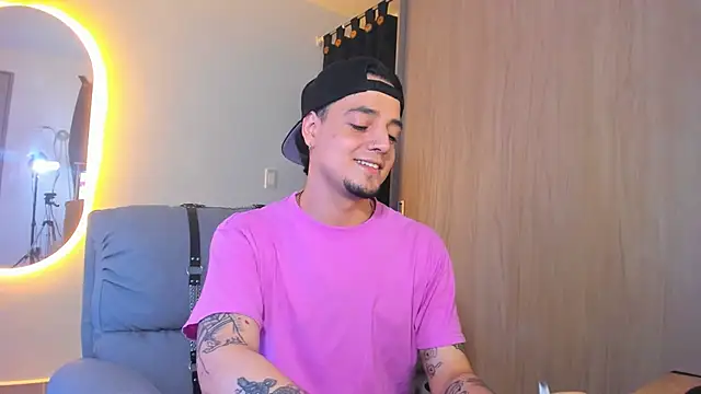 alejandro calderon1 online show from 17, 1, 2025