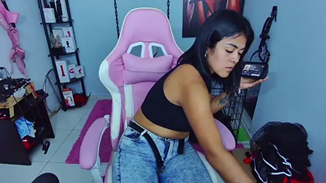 Hannah-grace online show from 22, 10, 2025