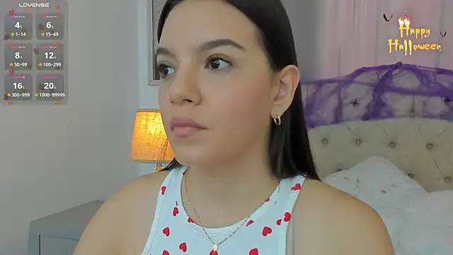 Snapshot of Beautyari_ chatting on 13, 10, 2025 Beautyari online show from 13, 10, 2025