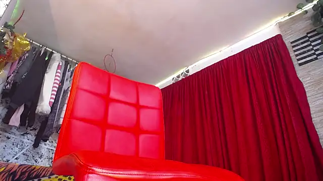 hornytsblonde online show from 20, 12, 2025