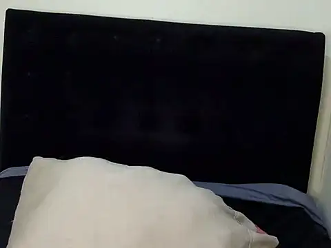 Snapshot of Sweettkendy chatting on 4, 11, 2025 Sweettkendy online show from 4, 11, 2025