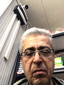 Snapshot of semir4282 chatting on 14, 11, 2025 semir4282 online show from 14, 11, 2025