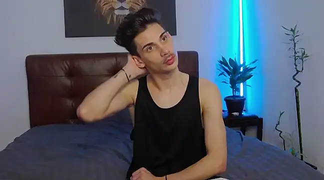 Snapshot of DanielCrush1 chatting on 11, 1, 2025 DanielCrush1 online show from 11, 1, 2025