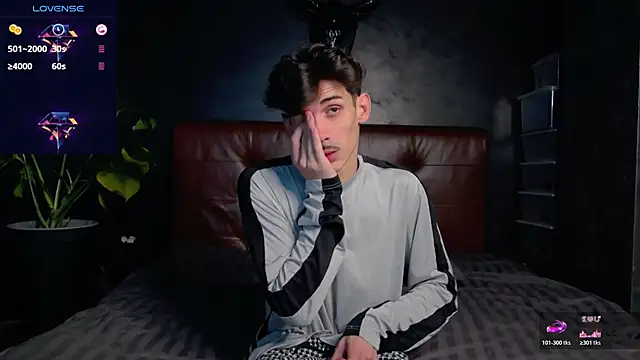 Snapshot of DanielCrush1 chatting on 9, 11, 2025 DanielCrush1 online show from 9, 11, 2025