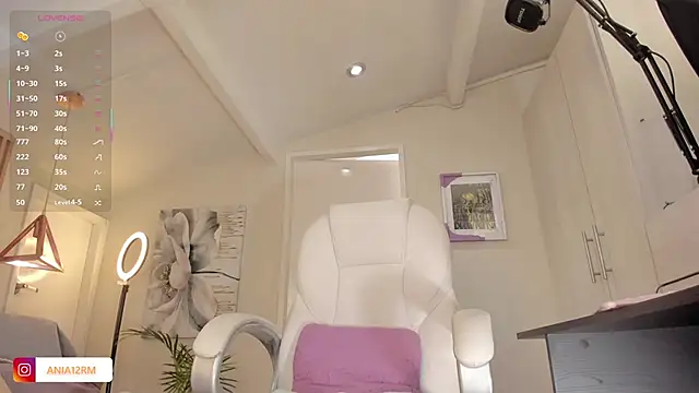 Snapshot of catalinasaiz chatting on 2, 11, 2025 catalinasaiz online show from 2, 11, 2025