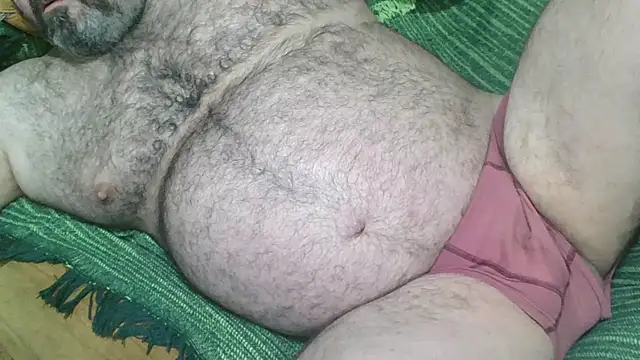 Snapshot of mikeyhotbear chatting on 11, 1, 2025 mikeyhotbear online show from 11, 1, 2025