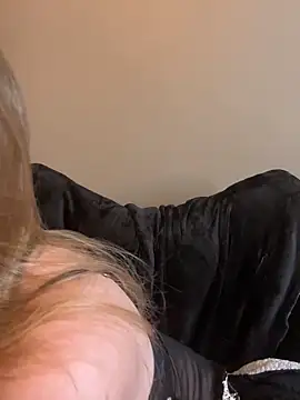 FoxyFrenchy online show from 29, 10, 2025