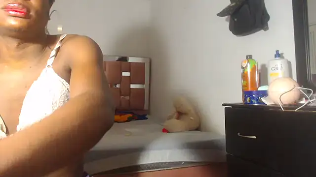 Snapshot of Kristal_Cox1 chatting on 11, 10, 2025 Kristal Cox1 online show from 11, 10, 2025