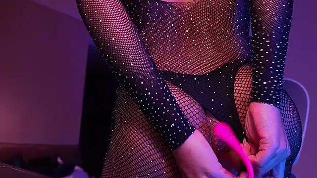 Snapshot of GabriSaenz chatting on 28, 12, 2024 GabriSaenz online show from 28, 12, 2024