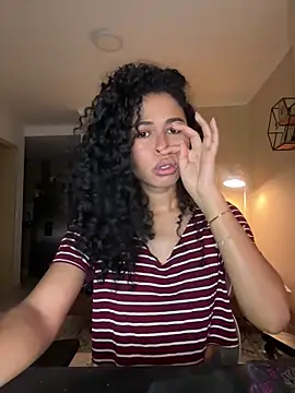 Snapshot of GabriSaenz chatting on 18, 1, 2025 GabriSaenz online show from 18, 1, 2025