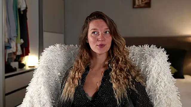 Snapshot of Special___ chatting on 24, 9, 2025 Special    online show from 24, 9, 2025