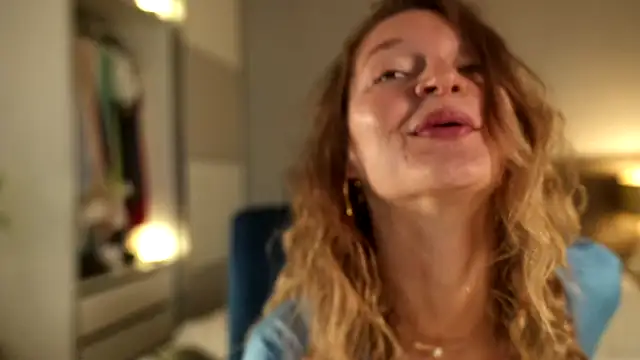 Snapshot of Special___ chatting on 28, 9, 2025 Special    online show from 28, 9, 2025