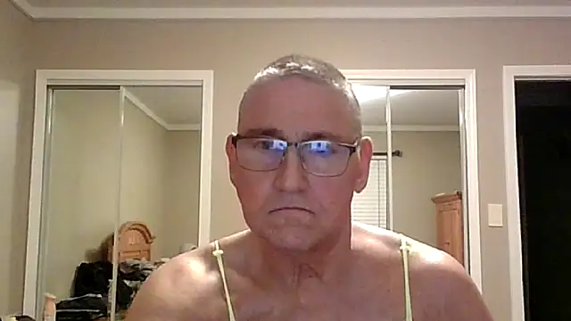 Snapshot of takeitall101 chatting on 1, 2, 2026 takeitall101 online show from 1, 2, 2026